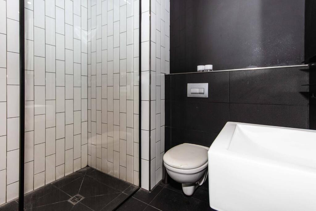 Appartement 504 Wex1 Hip And Happening Le Cap